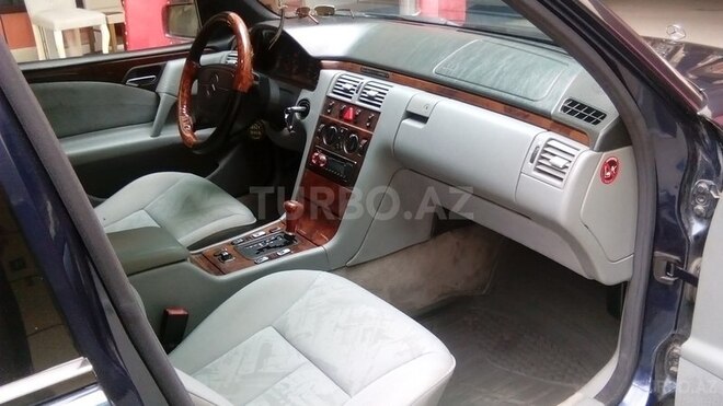 Mercedes E 240 1998, 340,000 km - 2.4 л - Bakı