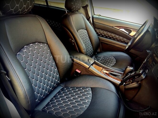 Mercedes E 220 2004, 261,000 km - 2.2 l - Bakı