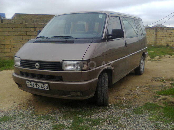 Volkswagen Caravelle 1995, 260,542 km - 2.4 l - Bakı