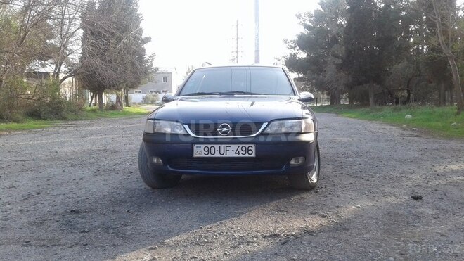 Opel Vectra 1997, 215,000 km - 1.8 л - Sumqayıt