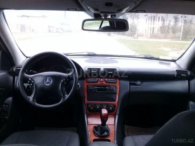 Mercedes C 240 2001, 238,000 km - 2.6 l - Sumqayıt