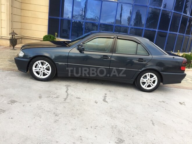 Mercedes C 200 1997, 260,000 km - 2.0 l - Bakı