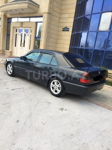 Mercedes C 200 1997, 260,000 km - 2.0 l - Bakı