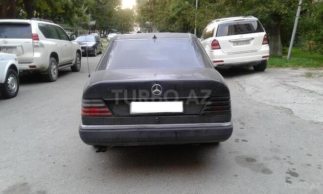Mercedes E 200 1991, 498,000 km - 2.0 l - Bakı
