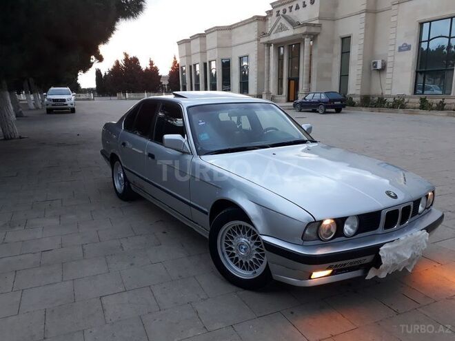 BMW 520 1989, 360,000 km - 2.0 l - Bakı