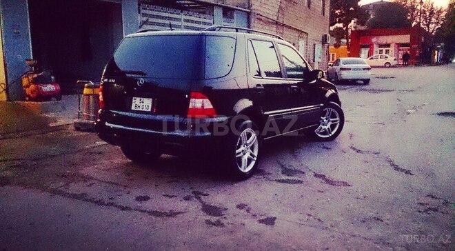 Mercedes ML 320 2002, 142,200 km - 3.2 l - Sabirabad