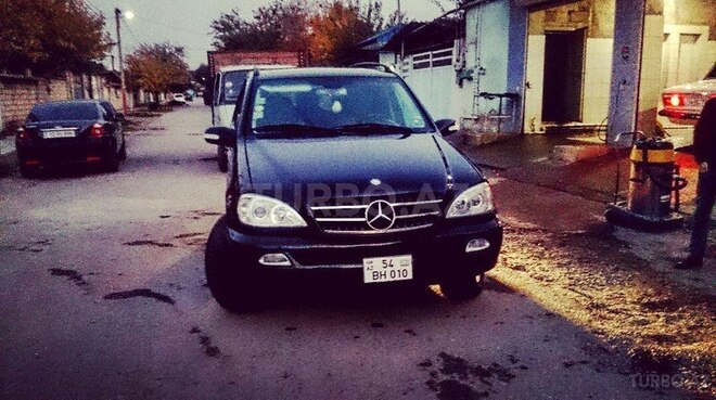 Mercedes ML 320 2002, 142,200 km - 3.2 l - Sabirabad