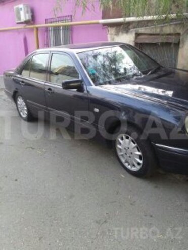 Mercedes E 230 1997, 305,710 km - 0.2 l - Bakı