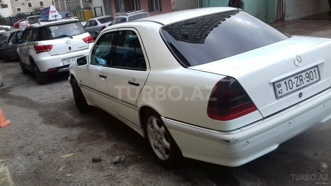 Mercedes C 220 1997, 448,000 km - 2.2 l - Bakı