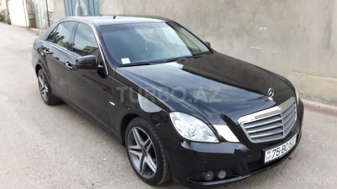 Mercedes E 200 2010, 211,000 km - 2.2 l - Naxçıvan