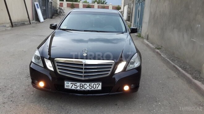 Mercedes E 200 2010, 211,000 km - 2.2 l - Naxçıvan