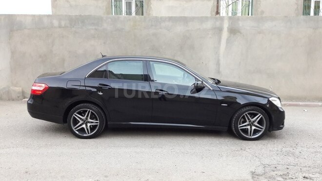 Mercedes E 200 2010, 211,000 km - 2.2 l - Naxçıvan