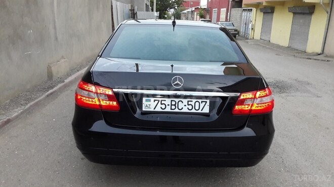 Mercedes E 200 2010, 211,000 km - 2.2 l - Naxçıvan