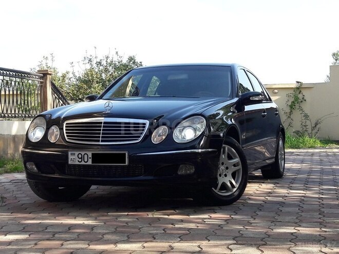 Mercedes E 270 2003, 302,200 km - 2.7 l - Bakı