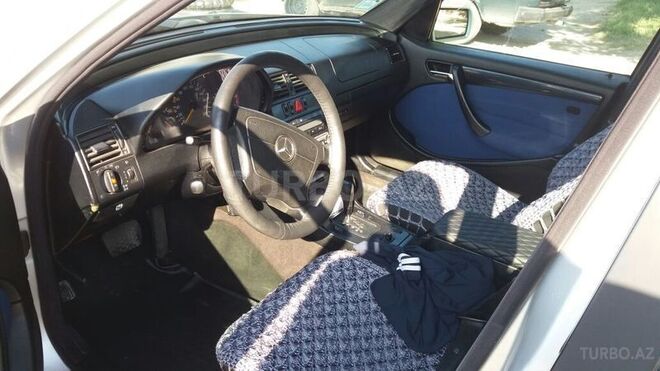 Mercedes C 220 2000, 500,000 km - 2.2 l - Yevlax