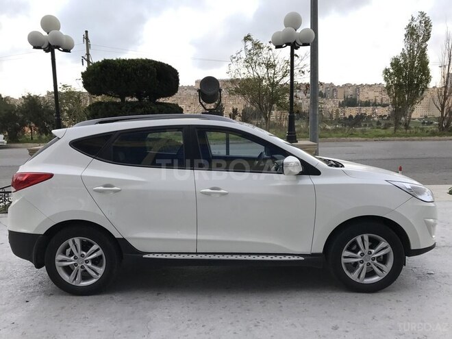 Hyundai ix35 2011, 97,000 km - 2.0 l - Bakı