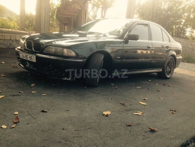 BMW 528 1997, 280,000 km - 2.8 l - Qax