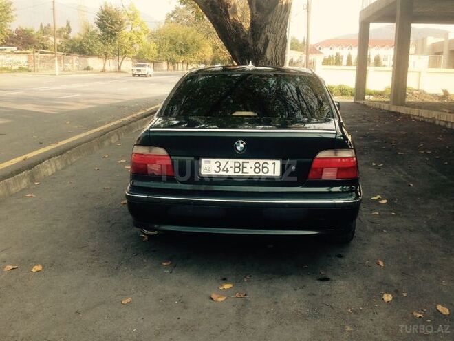 BMW 528 1997, 280,000 km - 2.8 l - Qax