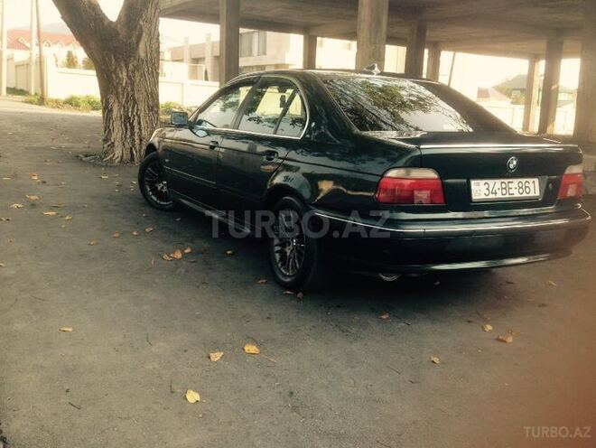 BMW 528 1997, 280,000 km - 2.8 l - Qax