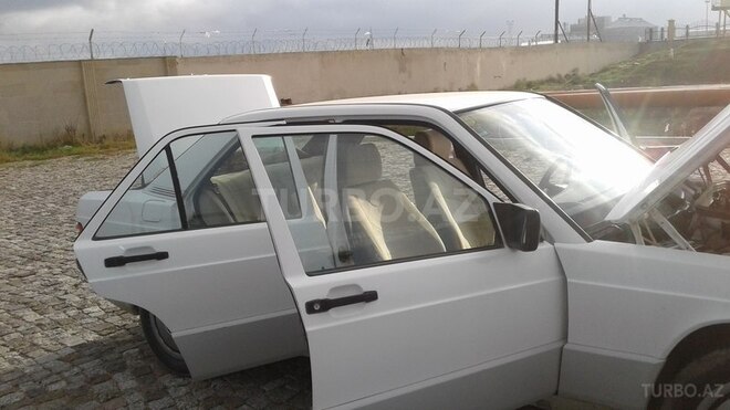 Mercedes A 190 1991, 378,233 km - 1.8 l - Bakı