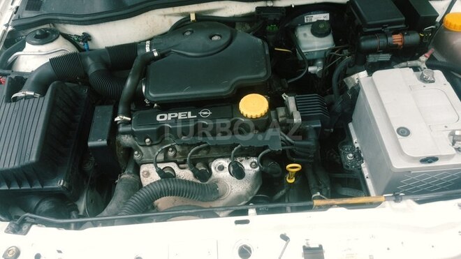 Opel Astra 2000, 400,000 km - 1.6 l - Bakı