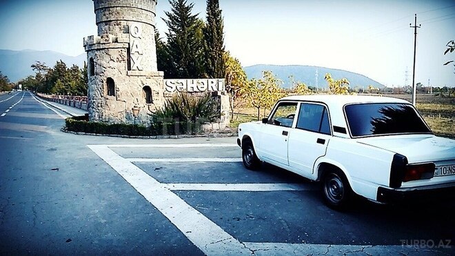 LADA (VAZ) 2107 2005, 145,000 km - 1.6 л - Qax