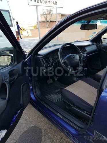 Opel Vectra 1997, 315,000 km - 1.6 л - Bakı