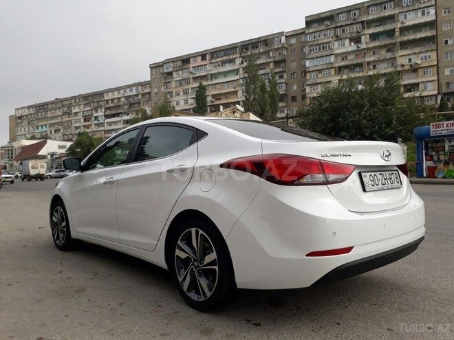 Hyundai Elantra 2015, 25,000 km - 1.8 l - Bakı