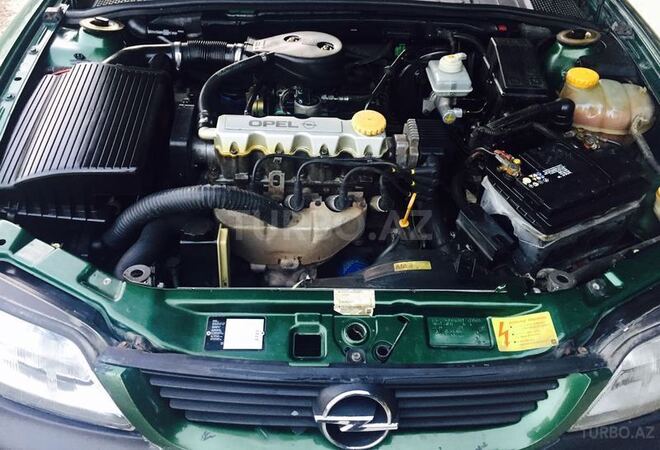Opel Vectra 1996, 284,000 km - 1.6 l - Bakı