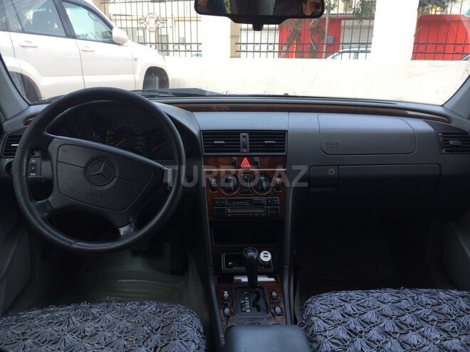 Mercedes C 200 1995, 375,000 km - 2.0 л - Bakı