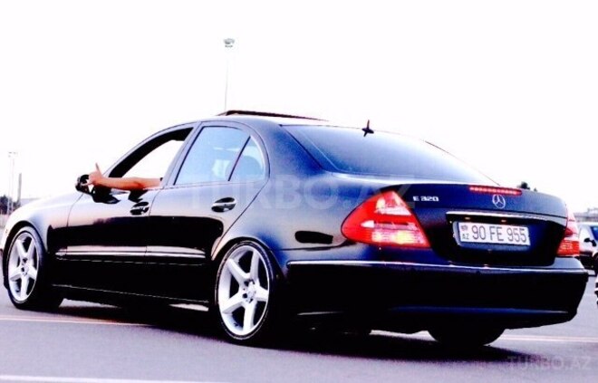 Mercedes E 320 2003, 250,000 km - 3.2 л - Bakı