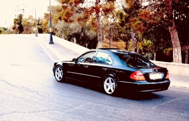 Mercedes E 320 2003, 250,000 km - 3.2 л - Bakı
