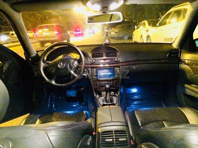 Mercedes E 320 2003, 250,000 km - 3.2 л - Bakı