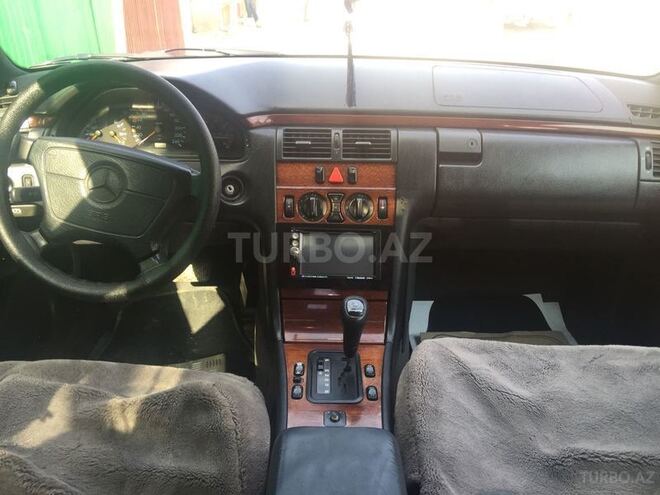 Mercedes E 230 1996, 400,000 km - 2.3 л - Bakı