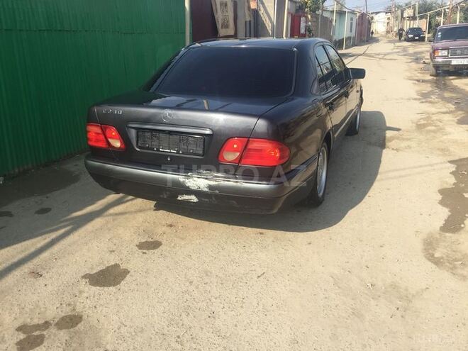 Mercedes E 230 1996, 400,000 km - 2.3 л - Bakı