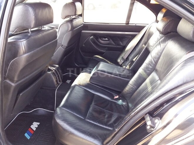 BMW 525 2001, 225,354 km - 2.5 л - Sumqayıt