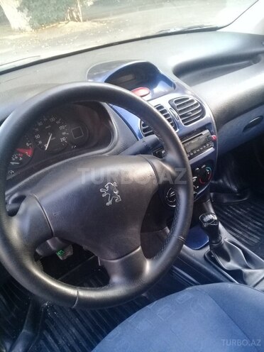 Peugeot 206 2003, 320,000 km - 1.4 l - Sumqayıt