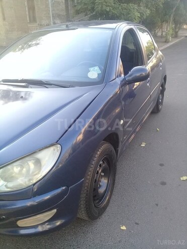 Peugeot 206 2003, 320,000 km - 1.4 l - Sumqayıt