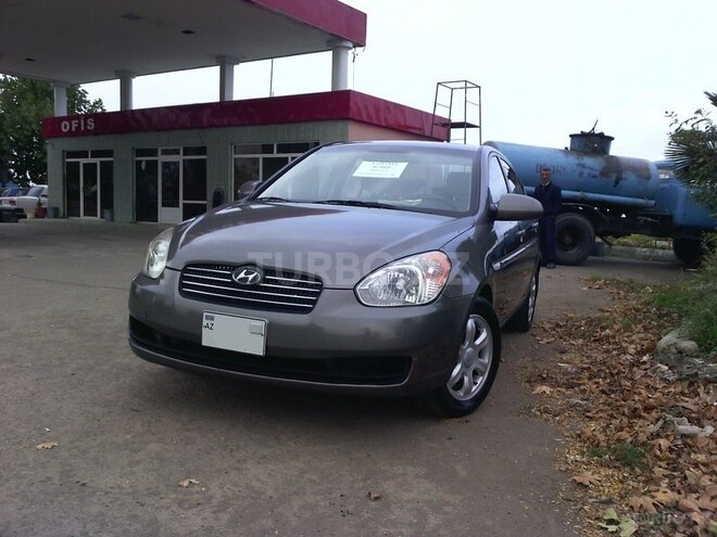 Hyundai Accent 2009, 184,000 km - 1.6 l - Tovuz