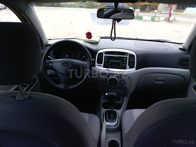 Hyundai Accent 2009, 184,000 km - 1.6 l - Tovuz