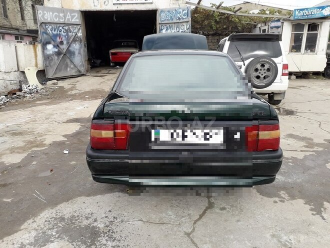Opel Vectra 1995, 215,000 km - 2.0 l - Bakı