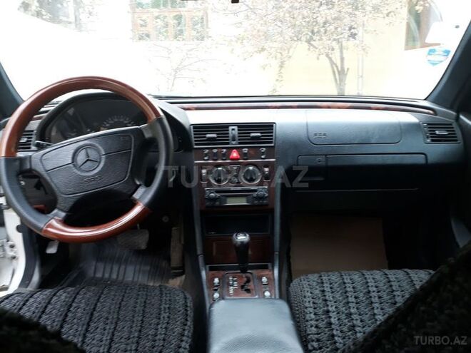 Mercedes C 240 1998, 335,000 km - 2.4 l - Ağcabədi