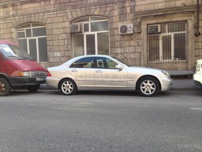 Mercedes C 240 2009, 285,000 km - 2.6 l - Bakı