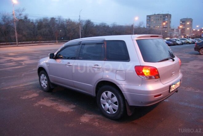 Mitsubishi Airtrek 2004, 189,000 km - 2.4 l - Bakı