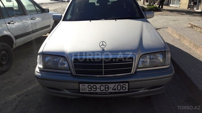 Mercedes C 220 2000, 588,000 km - 2.2 l - Bakı