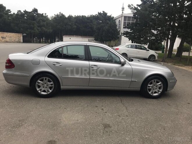 Mercedes E 220 2004, 198,000 km - 2.2 л - Sumqayıt