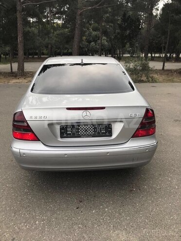 Mercedes E 220 2004, 198,000 km - 2.2 л - Sumqayıt