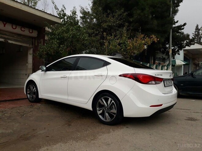 Hyundai Elantra 2015, 25,300 km - 1.8 l - Bakı