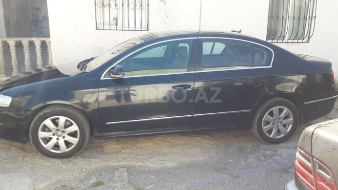 Volkswagen Passat 2005, 224,000 km - 2.0 l - Bakı