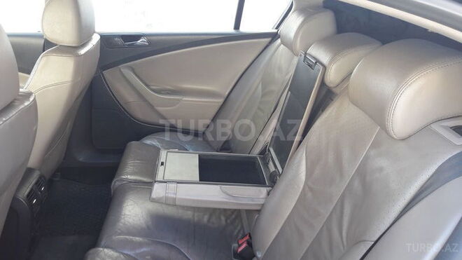 Volkswagen Passat 2005, 224,000 km - 2.0 l - Bakı
